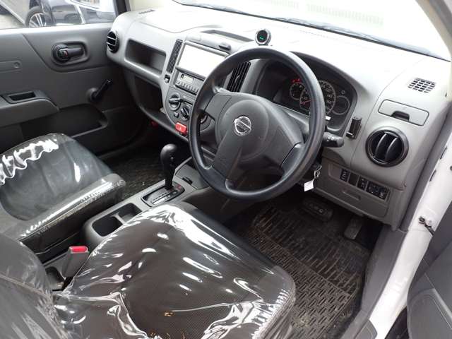 Nissan AD 9