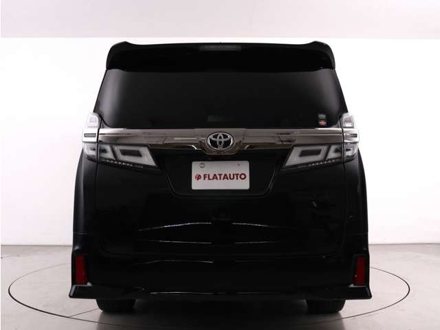 Toyota Vellfire 9