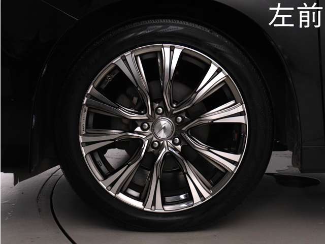 Toyota Vellfire 11