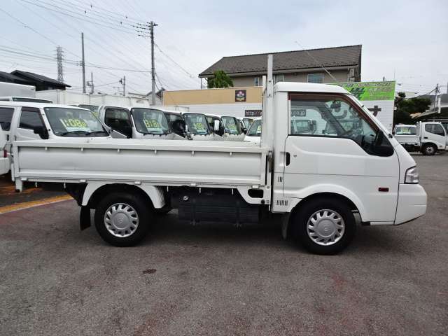 Mazda Bongo Truck 10