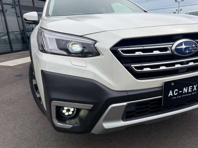 Subaru Legacy Outback 5