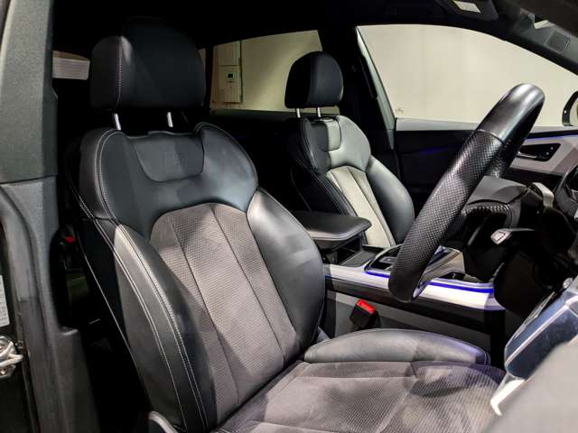 Audi Q8 3