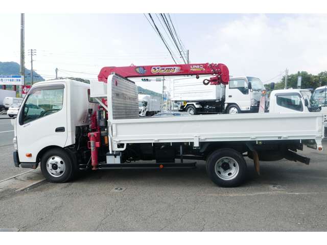 Hino Dutro 5