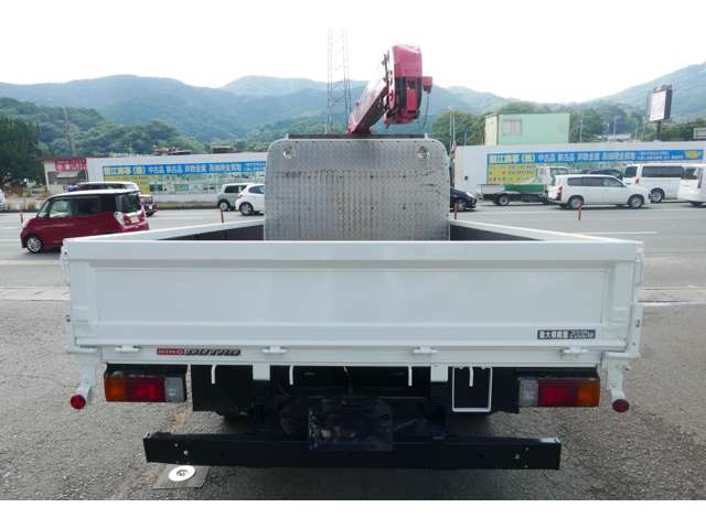 Hino Dutro 7
