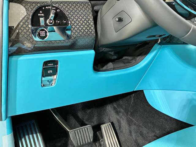 Rolls-Royce カリナン 12