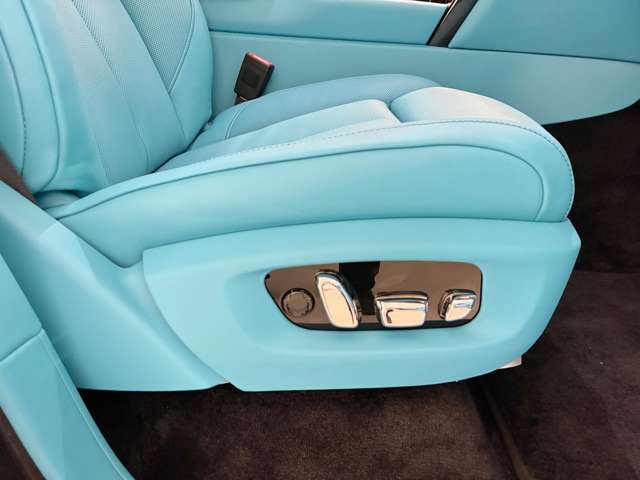 Rolls-Royce カリナン 10