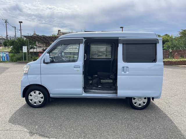 Daihatsu Hijet Cargo 12