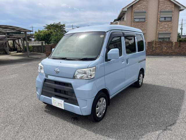 Daihatsu Hijet Cargo 4