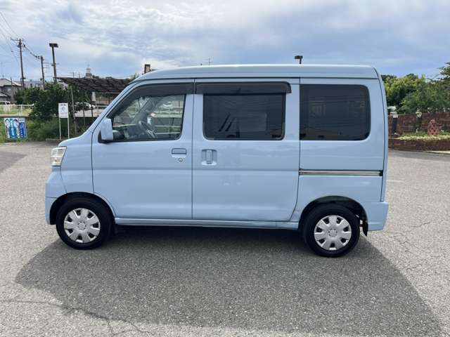 Daihatsu Hijet Cargo 5