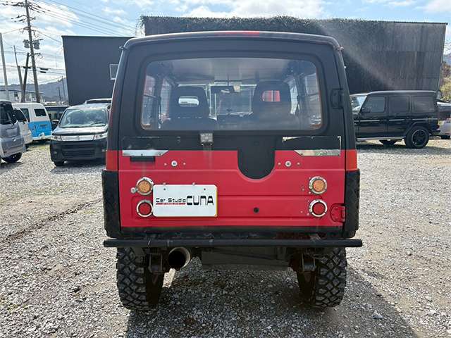 Suzuki Jimny 11