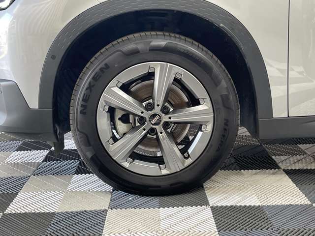 MINI Countryman 8