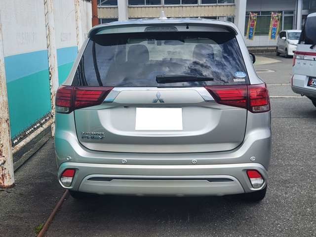 Mitsubishi Outlander PHEV 3