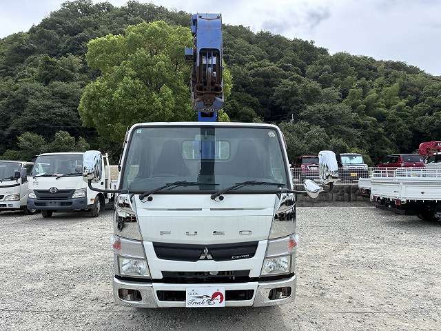 Mitsubishi Fuso Canter 2
