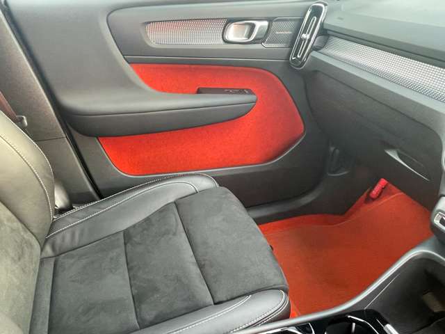 Volvo XC40 10