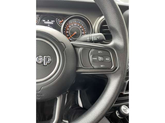 Jeep Gladiator 10
