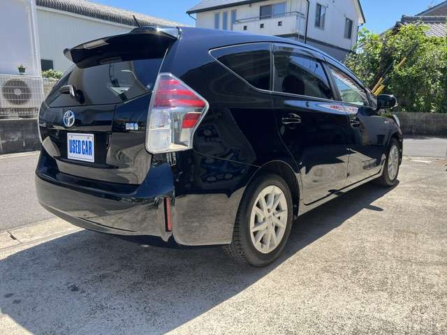Toyota Prius α 5