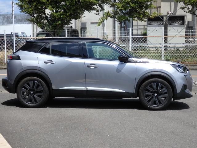 Peugeot SUV e-2008 3