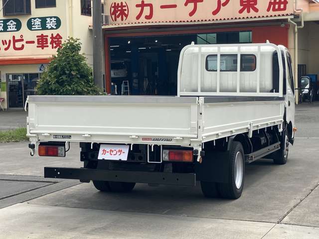 Hino Dutro 5