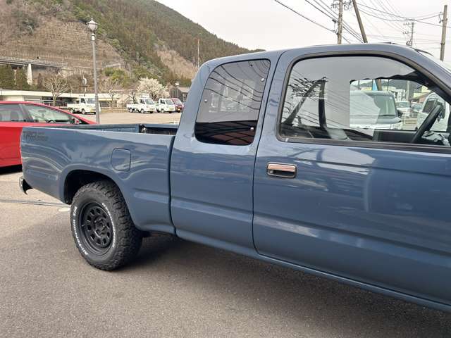 Toyota Hilux 6