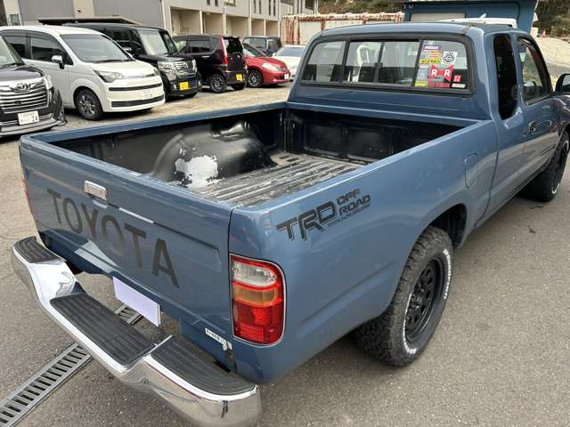 Toyota Hilux 7