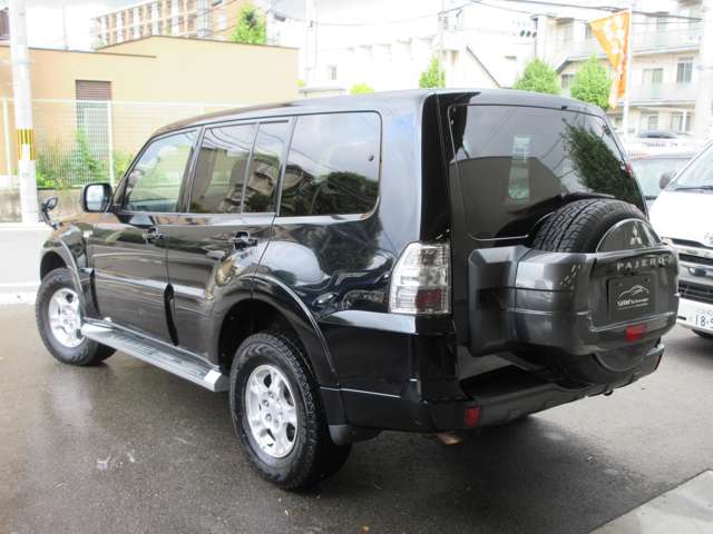 Mitsubishi Pajero 11
