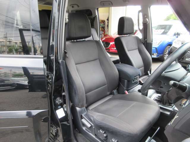 Mitsubishi Pajero 12