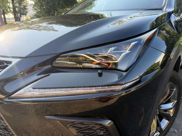 Lexus NX 8