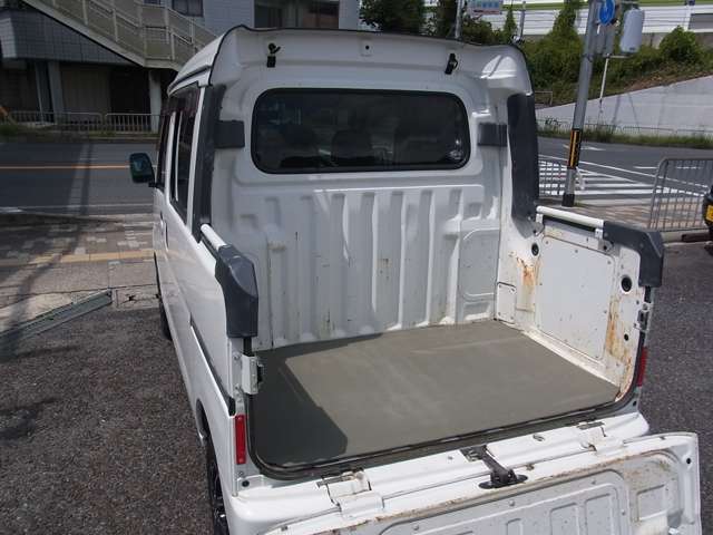 Daihatsu Hijet Deck Van 8