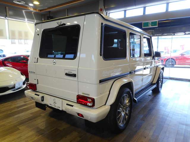 Mercedes-Benz G-Class 2
