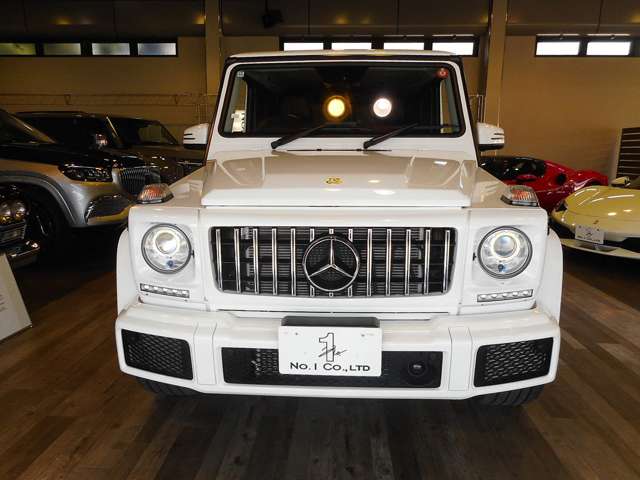 Mercedes-Benz G-Class 3