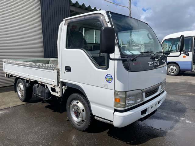 Isuzu Elf 3
