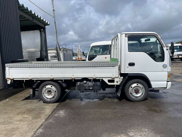 Isuzu Elf 4