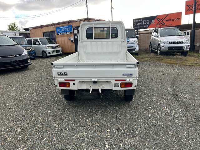 Toyota Pixis Truck 9