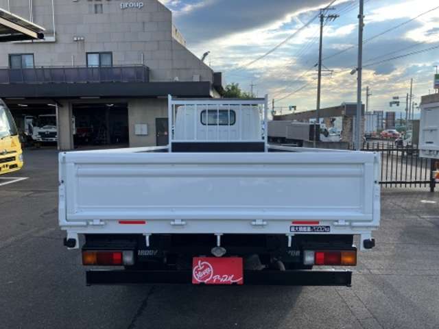 Mitsubishi Fuso Canter 7