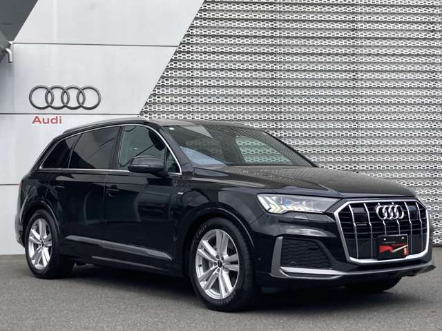 Audi Q7 6