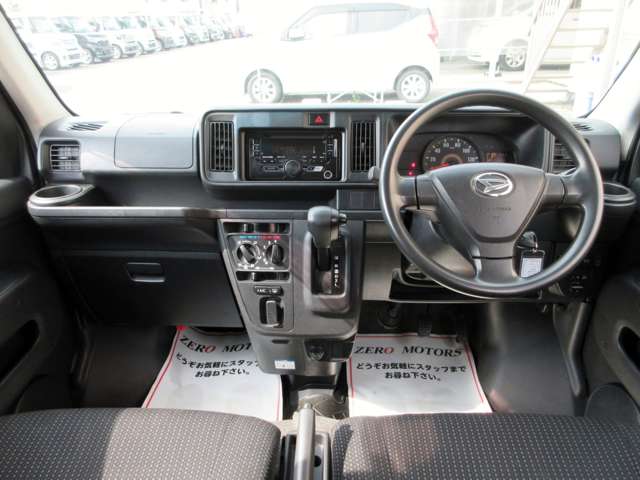 Daihatsu Hijet Cargo 5