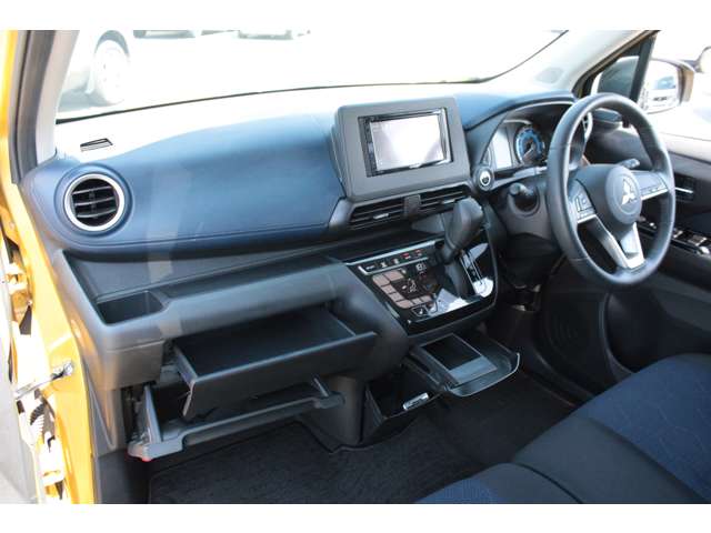 Mitsubishi eK X 7