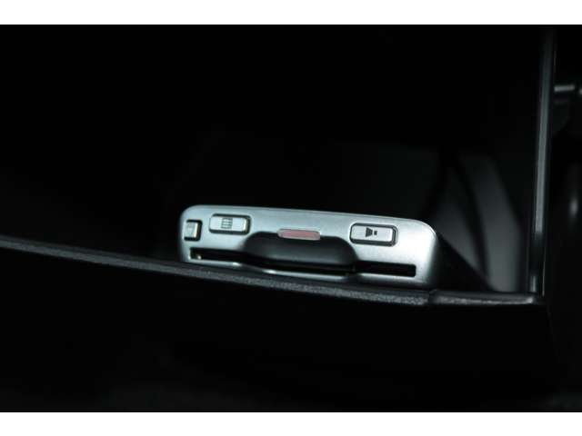 Mitsubishi eK X 9