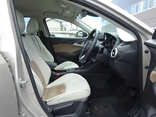 Mazda CX-3 10
