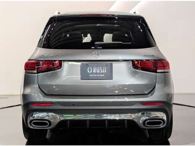 Mercedes-Benz GLB 5