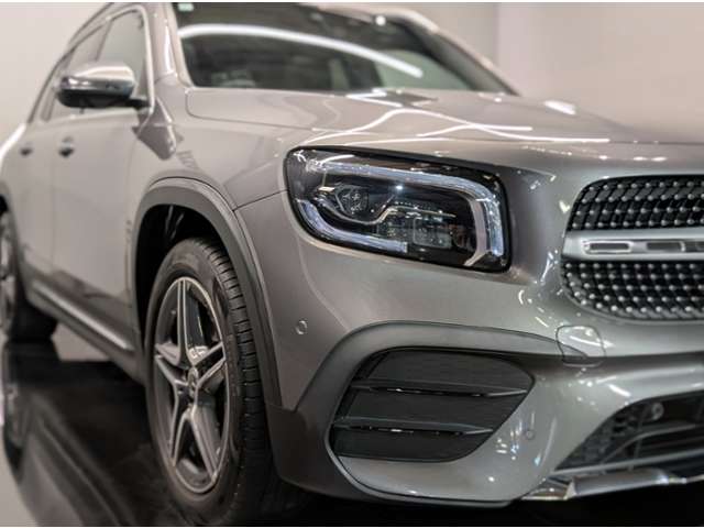Mercedes-Benz GLB 10