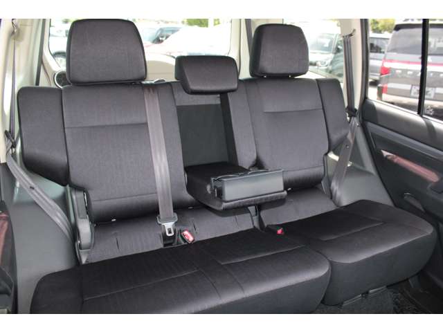 Mitsubishi Pajero 11