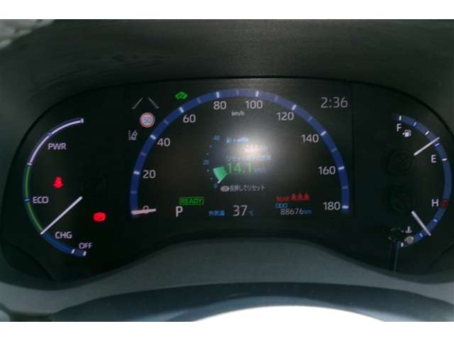 Toyota Yaris Cross 12