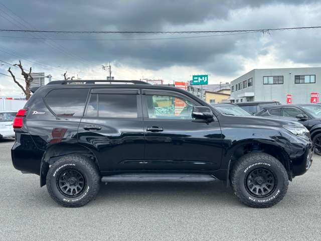 Toyota Land Cruiser Prado 2