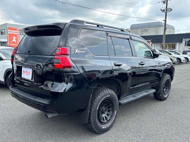 Toyota Land Cruiser Prado 6