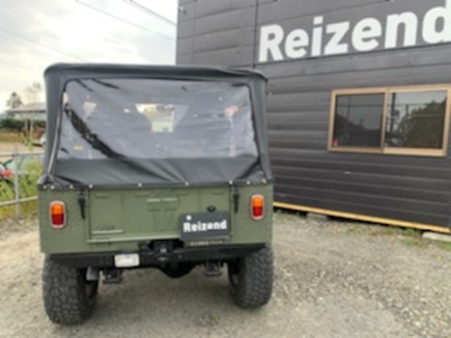 Mitsubishi Jeep 6