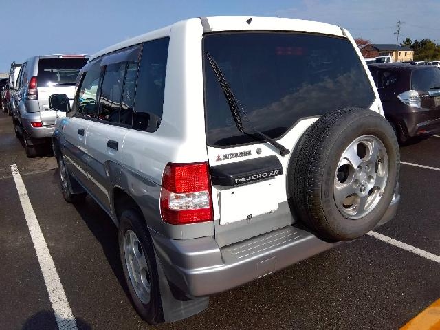 Mitsubishi Pajero iO 2