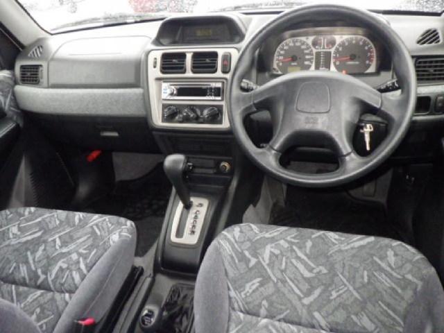 Mitsubishi Pajero iO 6