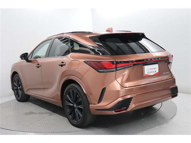 Lexus RX 7
