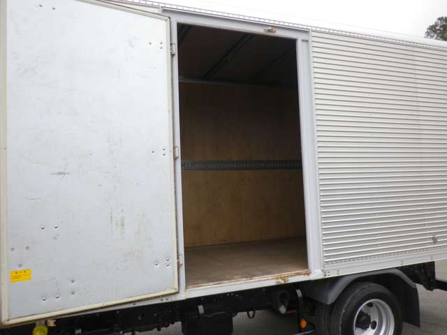 Mitsubishi Fuso Canter 11